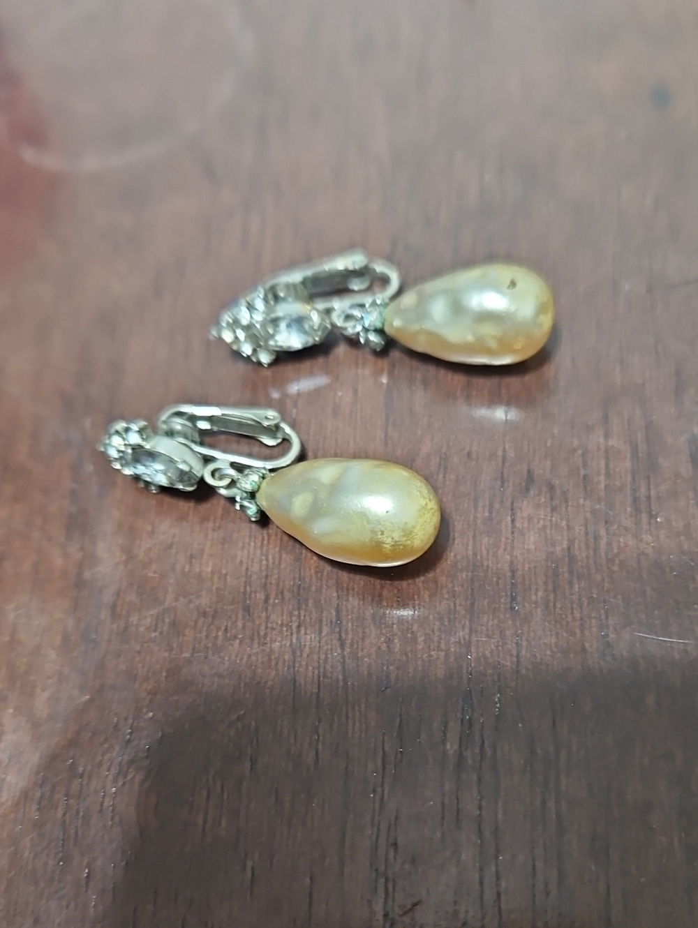 Pearl Drop Earrings in Gold & White